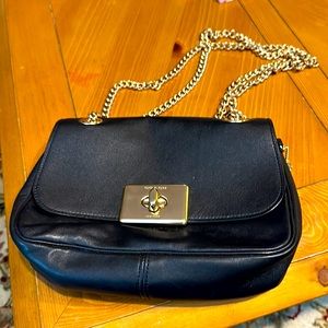 Coach bag. Barely used. Excellent condition.